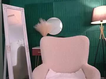 haileymoon85 — Get my vibes up and make me cum. You'll do too, haha! #milf #mature #italian #c2c #blowjob