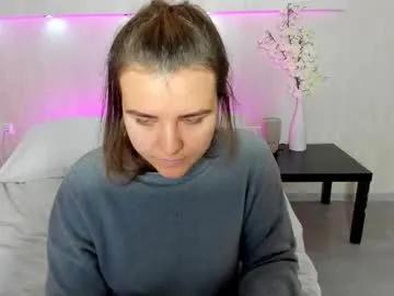 jenny_jimmy — Oil ass [19 tokens left] #bigass #nonude #18 #hairypussy #bigboobs