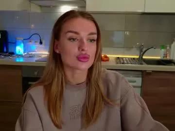 magiclovexo — | Strip show * 1094 tks left * | Mini-Goals / Topless / * 205 tks left * | #new #lovense #twerk #feet #deepthroat |