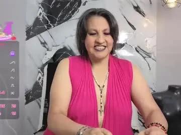 merlyna_goldens — GOAL: Spank ass [16 tokens remaining] naughty mature woman wants to play with you #curvy #sexy #latina #mature #nice