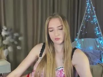 stacy_riiver — Lick your finger on camera #blonde #smoke #natural #cum2cum #nonude [20 tokens remaining]