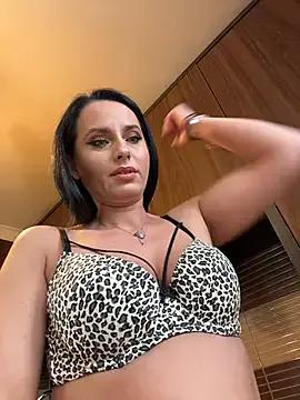 Hotmomcheckk_ — Get mommy  wet&hot!