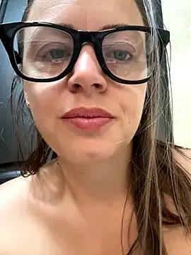 ladywithbigass — All naked tease squirt  neighbours door