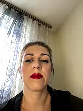 Lusi_Luxary — Show ass