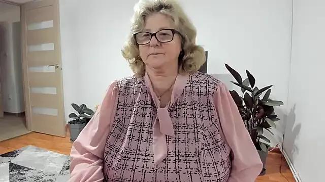 NoraJohnson6 — show tits 1 minute