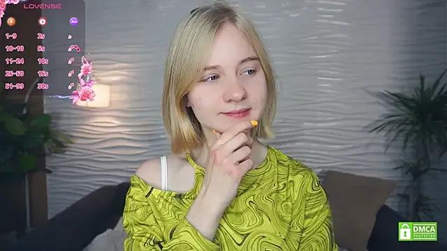 OdelinaFicken — take off my bra